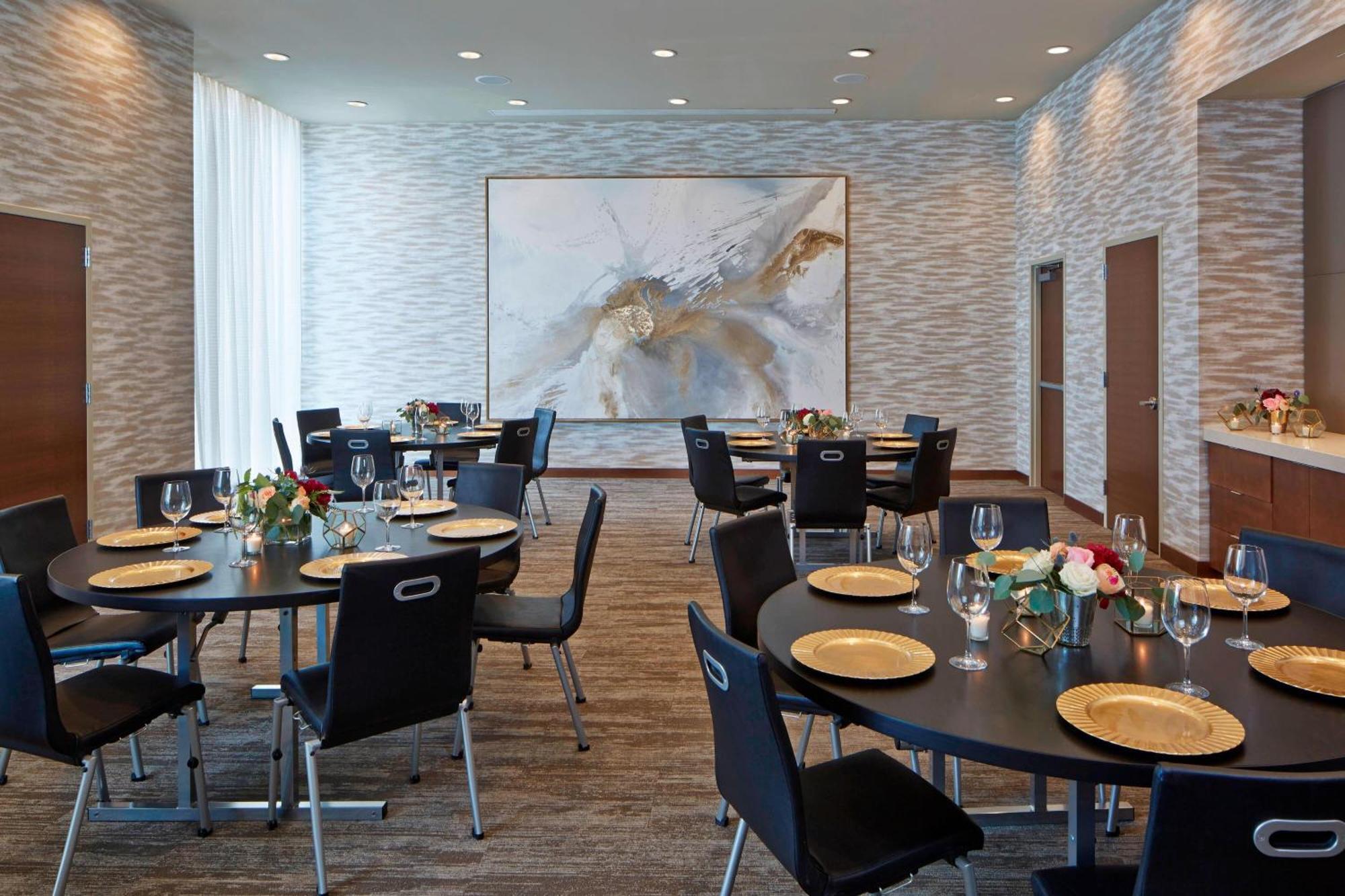Ac Hotel By Marriott Des Moines East Village Eksteriør bilde